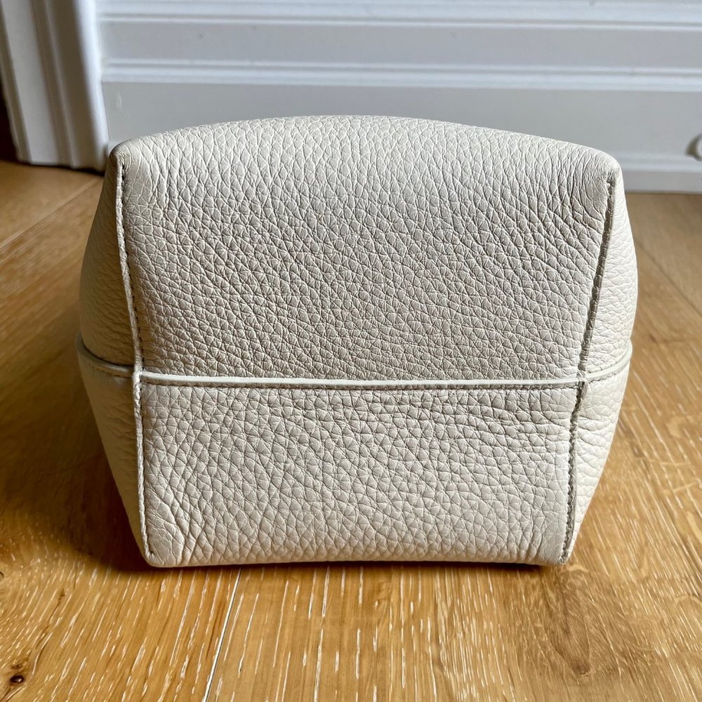 The Row Small Ivory Park Tote - Picture 3 of 7